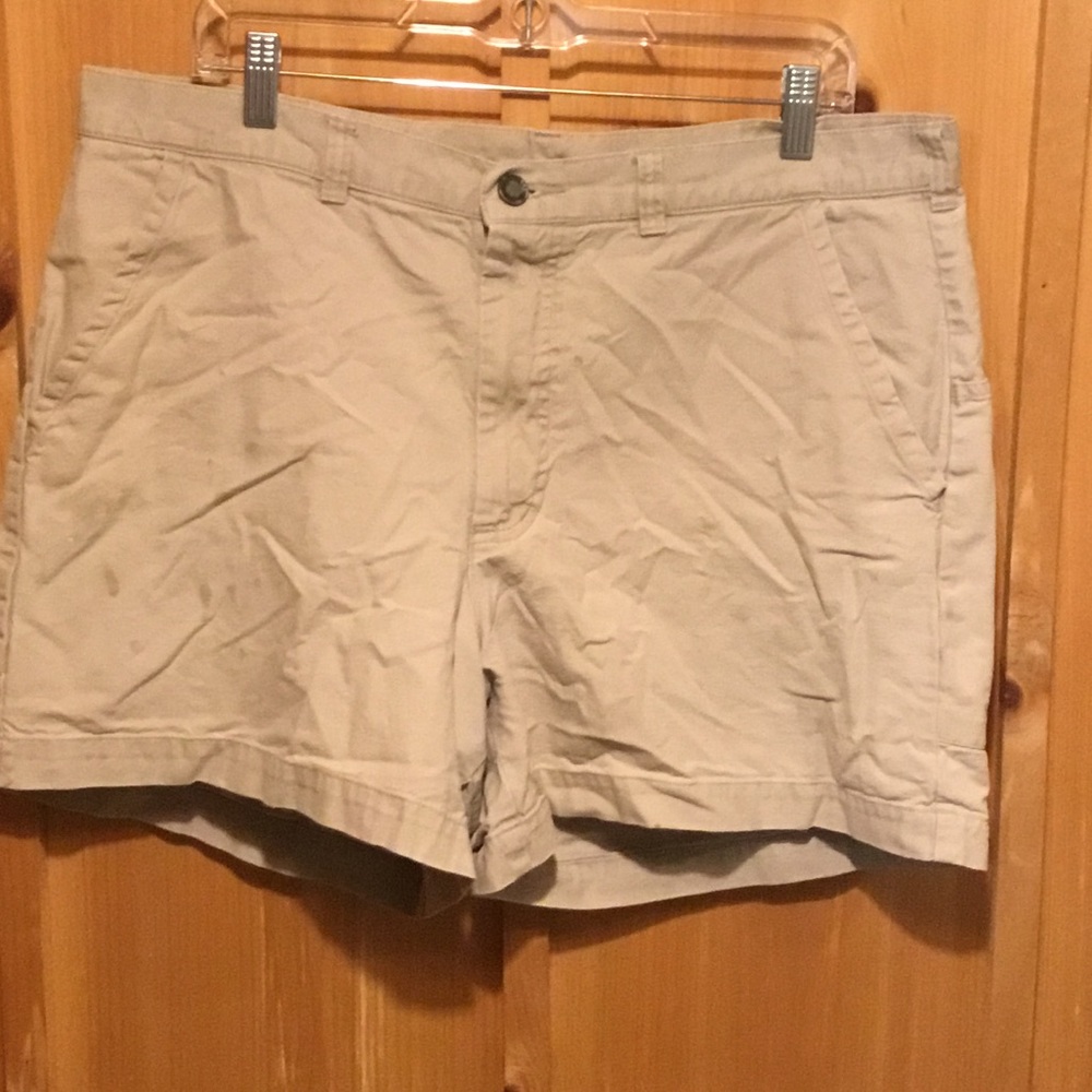Vintage Patagonia Lightweight Stand Up shorts. Minor stains. 
Men’s 36w / 5”